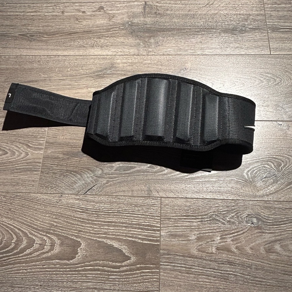 Nike lifting belt